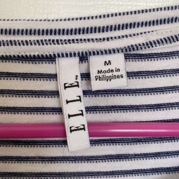 Elle 3/4 length sleeve shirt with lace detail - Picture 3 of 5